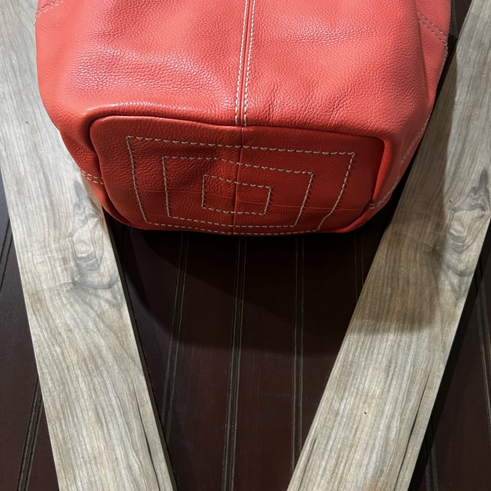 Tignanello Purse Pink/Coral Bag - Picture 6 of 12